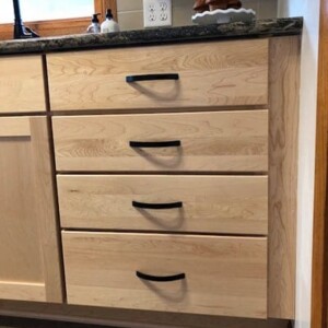 Maple kitchen cabinets from Decor